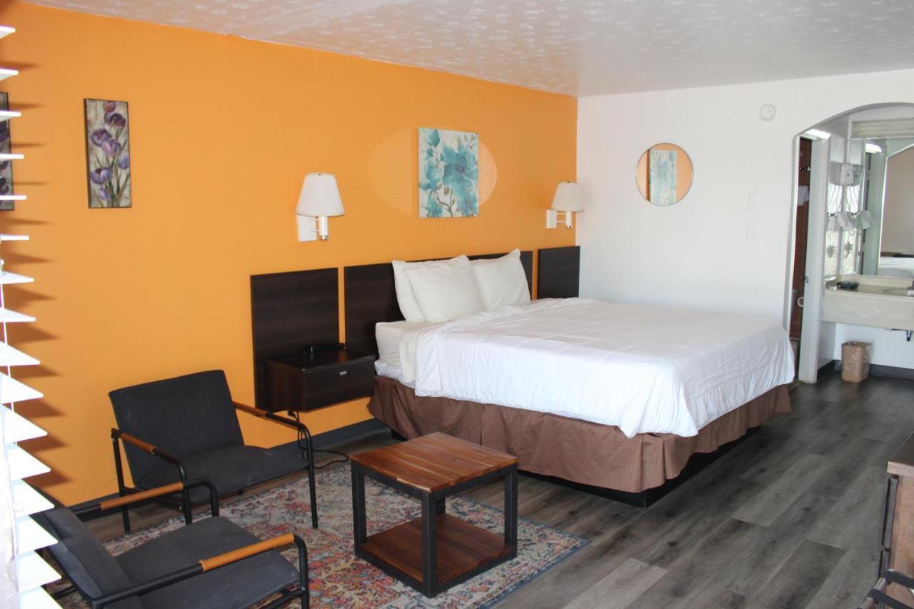Americas Best Value Inn & Suites Williamstown Extérieur photo