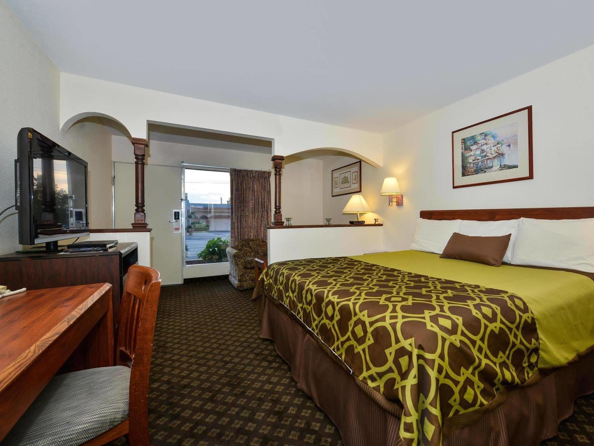 Americas Best Value Inn & Suites Williamstown Extérieur photo